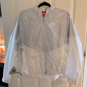 Women's Nike windbreaker
